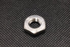 Mutter M10 Rechts
