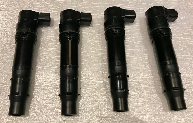 Kawasaki ZX10R (2011/2015) Zündspule / Stecker (4 Stück) gebraucht 